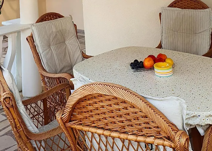 Cozy In With Kitchen Appartement